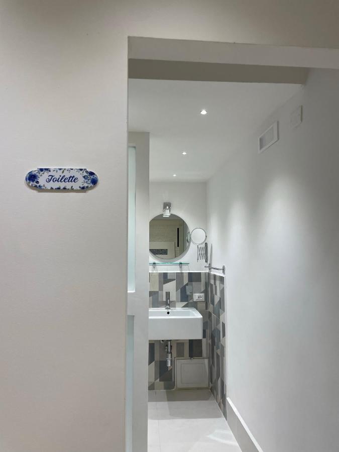 Centro Citta Basement Hotel Palermo Bagian luar foto